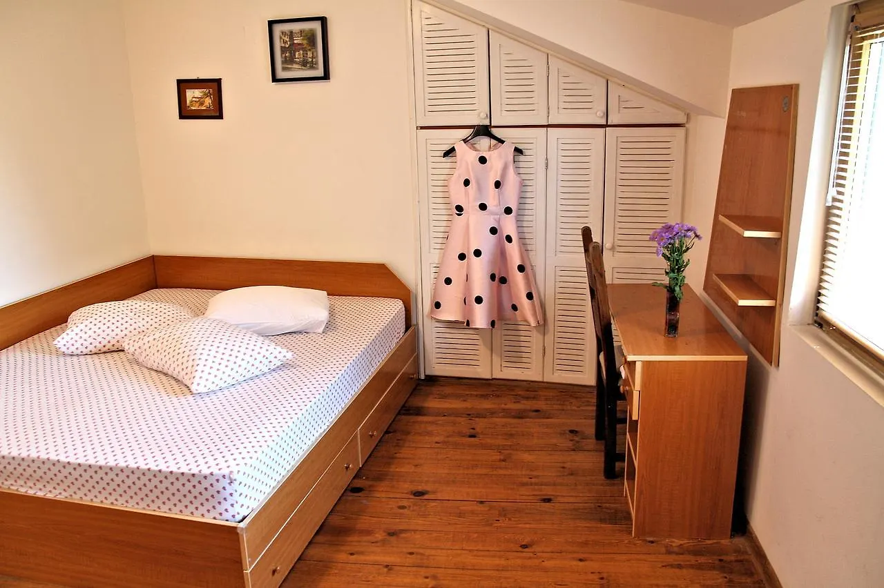 아파트 Lover'S Nest Next To The Beach 바르나
